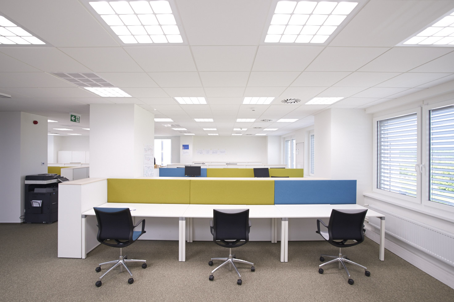 Office workspace – focused lighting