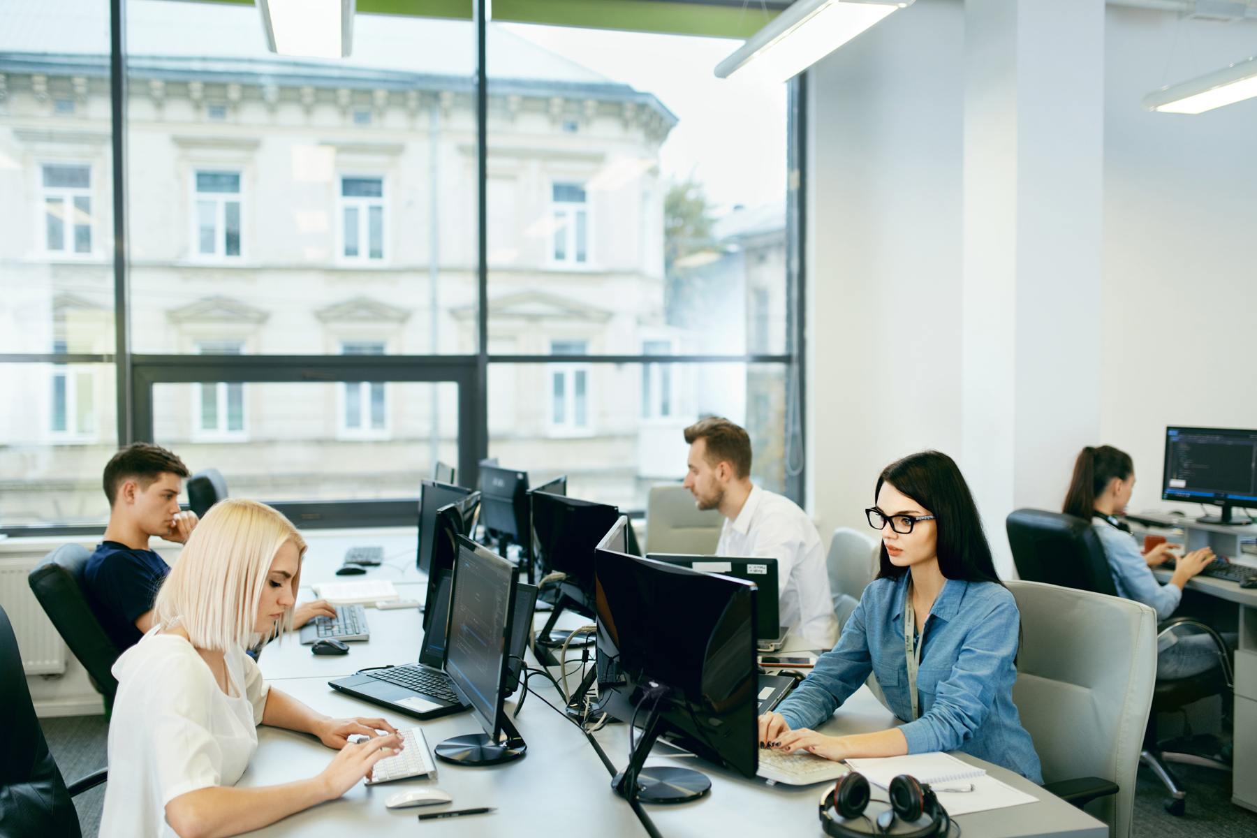 Office environment – collaborative workspace